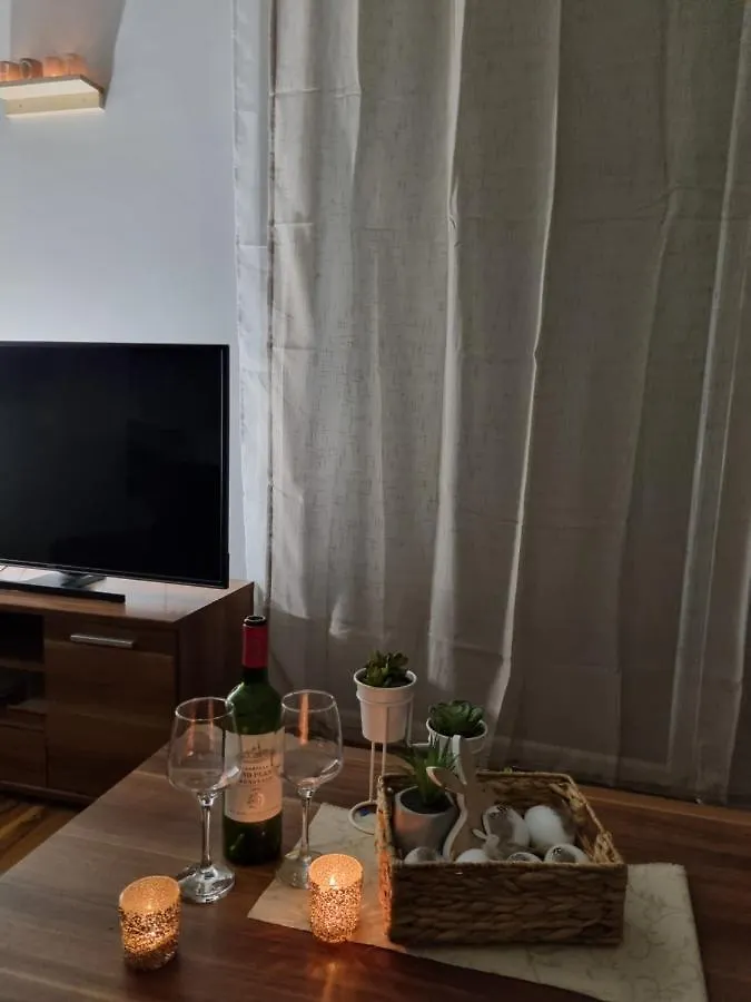 Luka Apartman Pakostane 0*,  Croatia